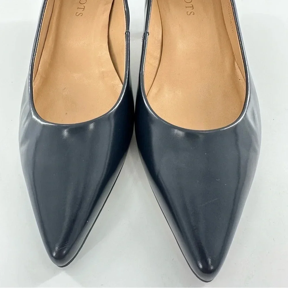 Talbots womens kitten heels size 6.5 navy blue patent leather pointy toe